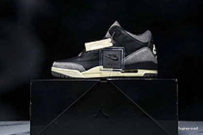 Hyperoad MA A “BLACK” X AIR MANIERE JORDAN 3 0802